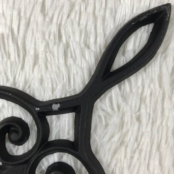Vintage Set of 3 Intricate Black Metal Trivets - Picture 6 of 11